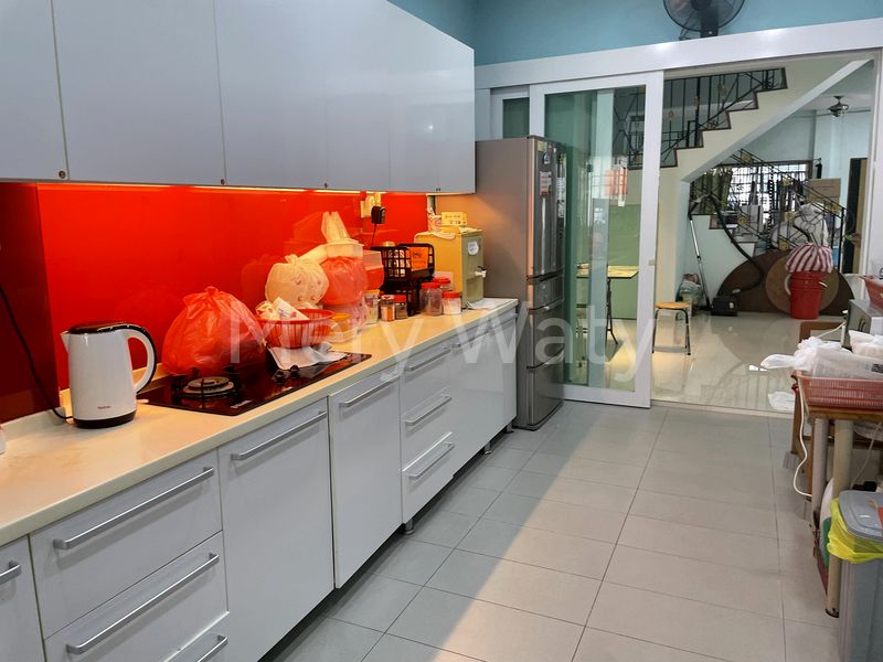 6 Bed Terraced House (Landed) for Rent in  Ceylon Road - Image 2